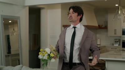 2023_-_The_Dog_Lovers_Guide_to_Dating_mp40650.jpg