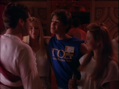 2000_-_Twice_in_a_Lifetime_S02E13_mkv0718.jpg