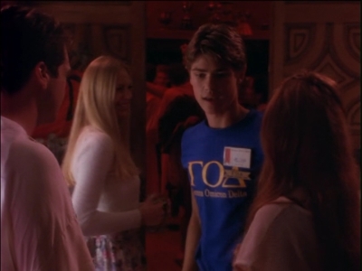 2000_-_Twice_in_a_Lifetime_S02E13_mkv0735.jpg