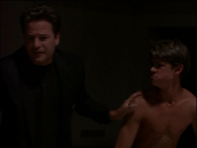 2000_-_Twice_in_a_Lifetime_S02E13_mkv1649.jpg