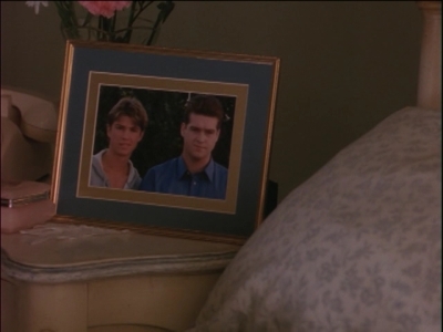 2000_-_Twice_in_a_Lifetime_S02E13_mkv2158.jpg