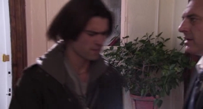 2007_-_A_Broken_Life_mkv0577.jpg