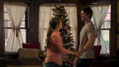 2012_-_A_Star_for_Christmas_mp43464.jpg