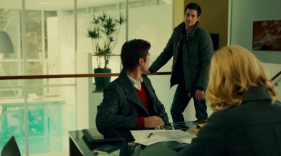 2012_-_The_Listener_S03E09_mp43097.jpg