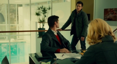 2012_-_The_Listener_S03E09_mp43098.jpg