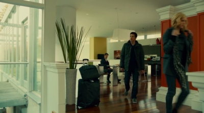 2012_-_The_Listener_S03E09_mp43173.jpg