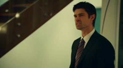 2012_-_The_Listener_S03E09_mp44766.jpg