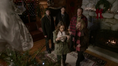 2014_-_The_Tree_That_Saved_Christmas_mkv4889.jpg