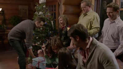2014_-_The_Tree_That_Saved_Christmas_mkv5119.jpg