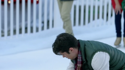 2017_-_Four_Christmases_and_A_Wedding_mp40467.jpg
