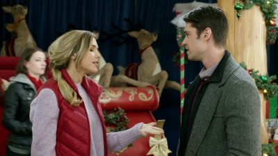 2017_-_Four_Christmases_and_A_Wedding_mp42047.jpg