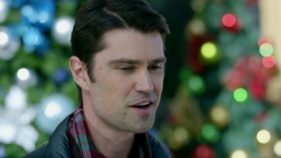 2017_-_Four_Christmases_and_A_Wedding_mp43433.jpg
