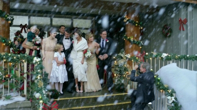 2017_-_Four_Christmases_and_A_Wedding_mp45174.jpg