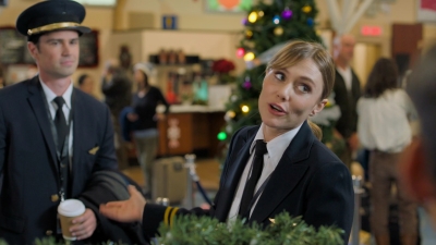 2019_-_Grounded_for_Christmas_mp40370.jpg