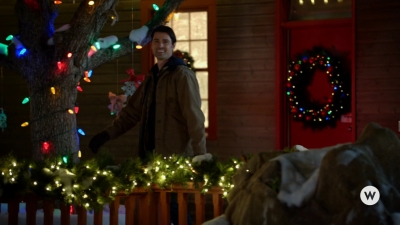 2020_-_Heart_of_the_Holidays_mp40993.jpg