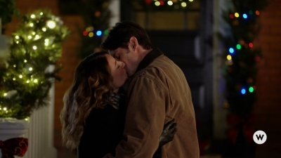 2020_-_Heart_of_the_Holidays_mp45061.jpg