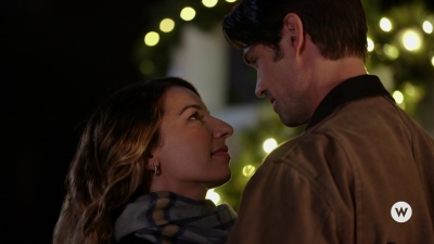 2020_-_Heart_of_the_Holidays_mp45102.jpg