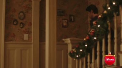 2021_-_It_Takes_a_Christmas_Village_mkv3203.jpg