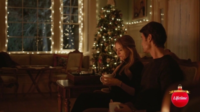 2021_-_It_Takes_a_Christmas_Village_mkv3408.jpg