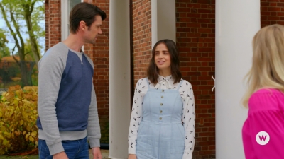 2021_-_Love_in_Whitbrooke_mp41915.jpg