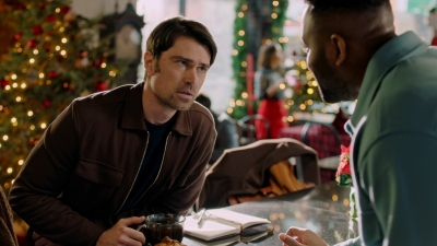 2022_-_Christmas_Plus_One_mp41015.jpg