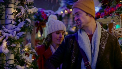 2022_-_Christmas_Plus_One_mp41713.jpg