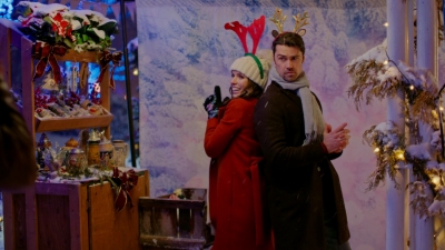 2022_-_Christmas_Plus_One_mp41772.jpg