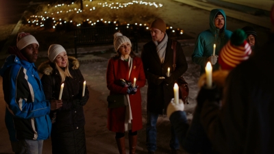 2022_-_Christmas_Plus_One_mp41892.jpg