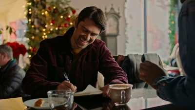 2022_-_Christmas_Plus_One_mp42310.jpg