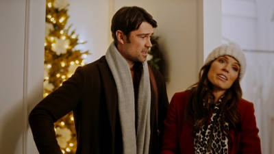 2022_-_Christmas_Plus_One_mp42466.jpg
