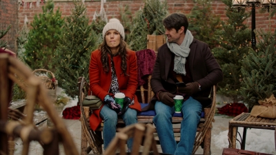 2022_-_Christmas_Plus_One_mp42752.jpg