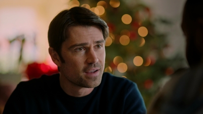 2022_-_Christmas_Plus_One_mp43457.jpg