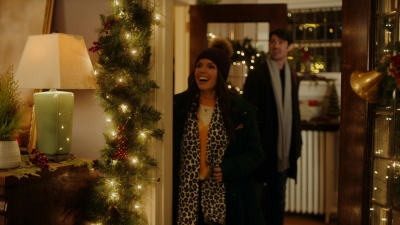 2022_-_Christmas_Plus_One_mp43814.jpg