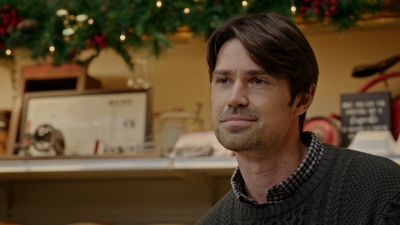 2022_-_Christmas_on_Mistletoe_Lake_mp40332.jpg