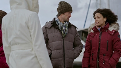 2022_-_Christmas_on_Mistletoe_Lake_mp41570.jpg