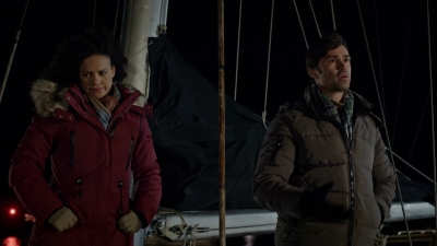 2022_-_Christmas_on_Mistletoe_Lake_mp41865.jpg