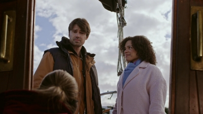 2022_-_Christmas_on_Mistletoe_Lake_mp44211.jpg