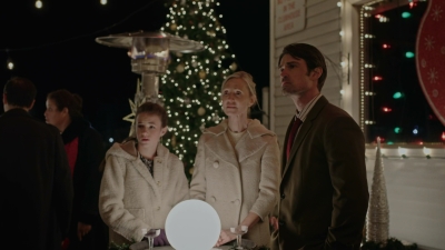 2022_-_Christmas_on_Mistletoe_Lake_mp44351.jpg