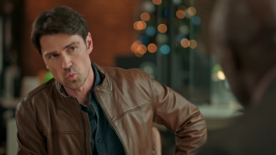 The_Christmas_Charade_mkv0585.jpg