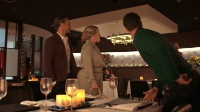 The_Christmas_Charade_mkv0969.jpg