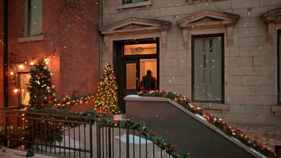 The_Christmas_Charade_mkv4994.jpg